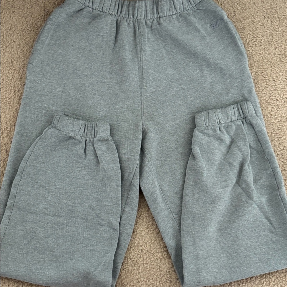 Hollister Women’s Light Gray Sweatpants